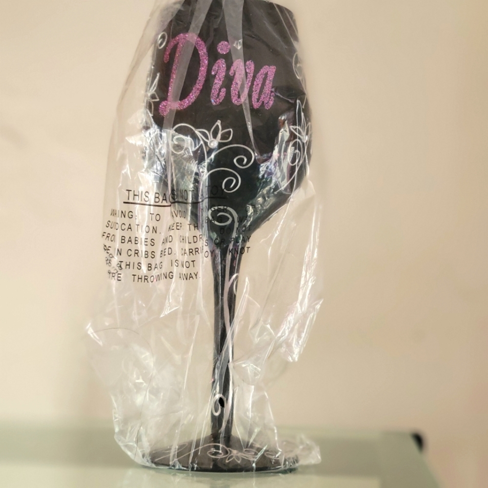 Bottoms Up DIVA 15 oz black wine glass with silver scrollwork and purple glitter